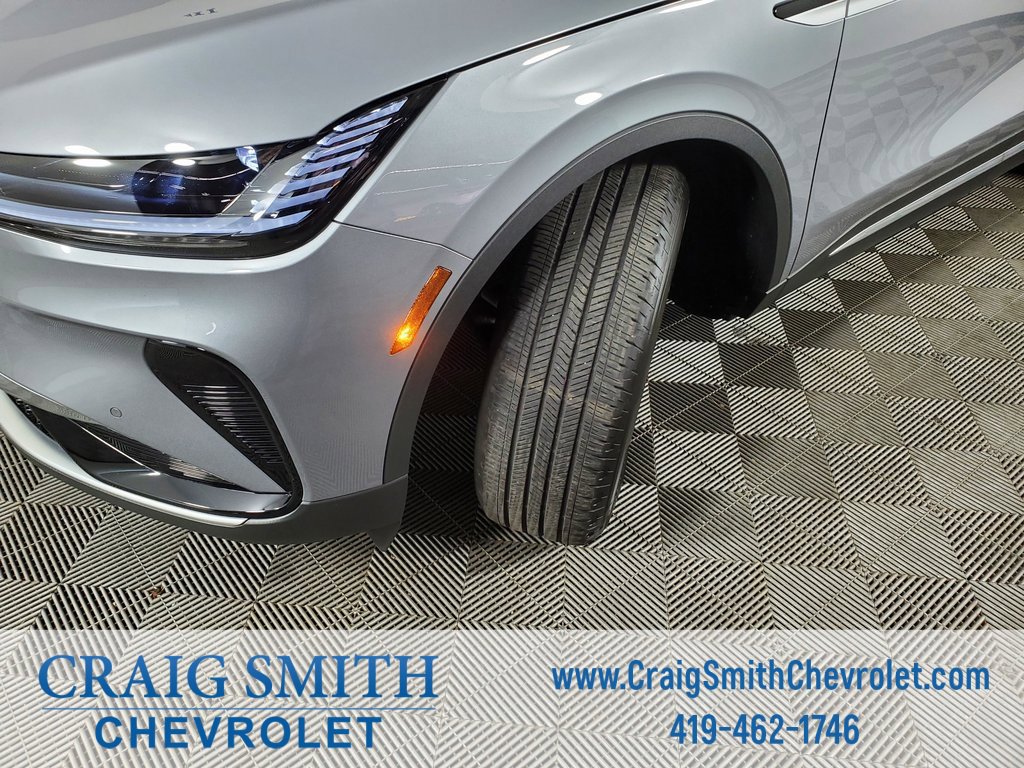 Used 2025 Lincoln Nautilus Premier image 40