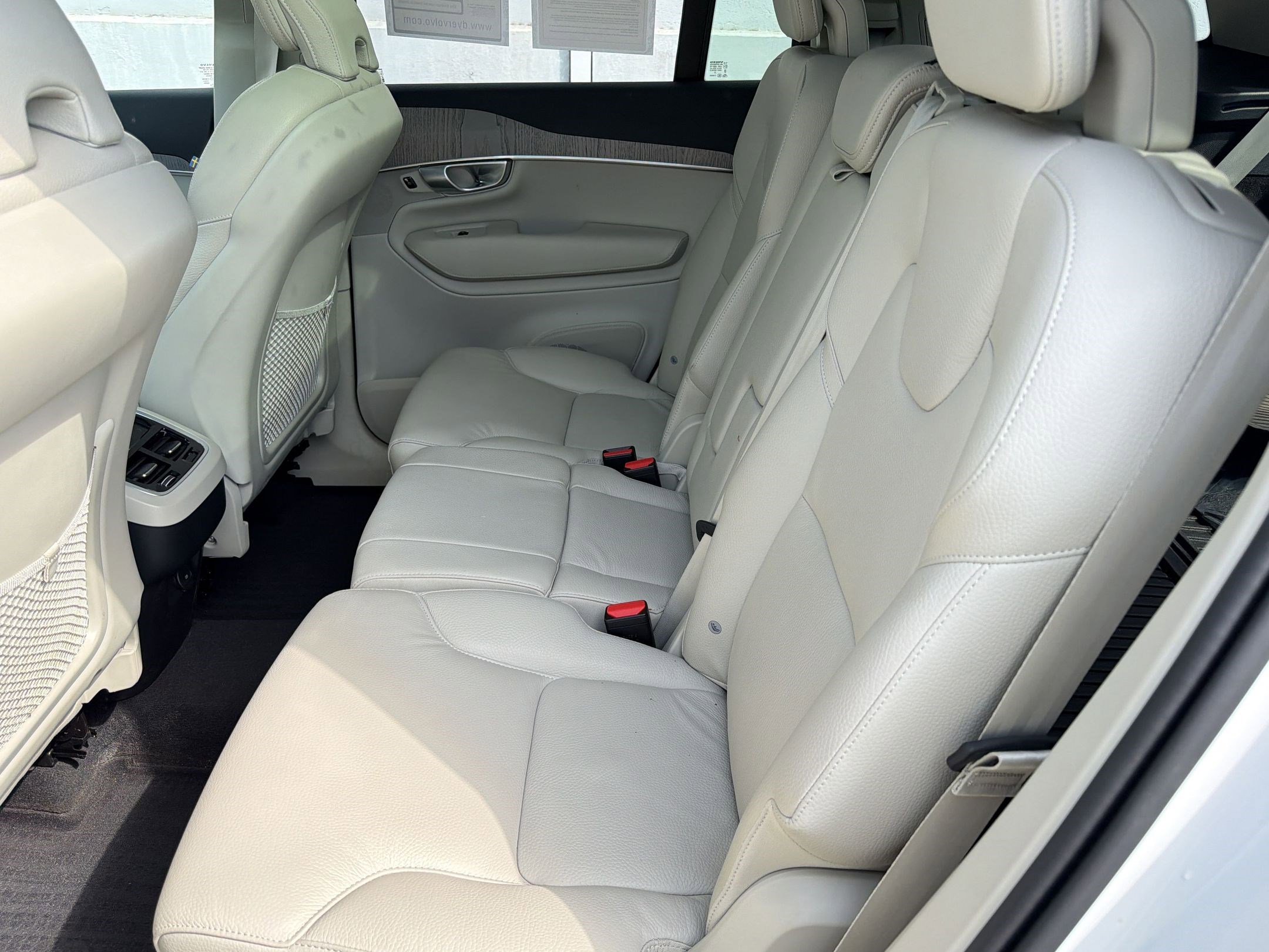 Used 2024 Volvo XC90 B6 Plus w/ Protection Package Premier AWD/4WD image 15