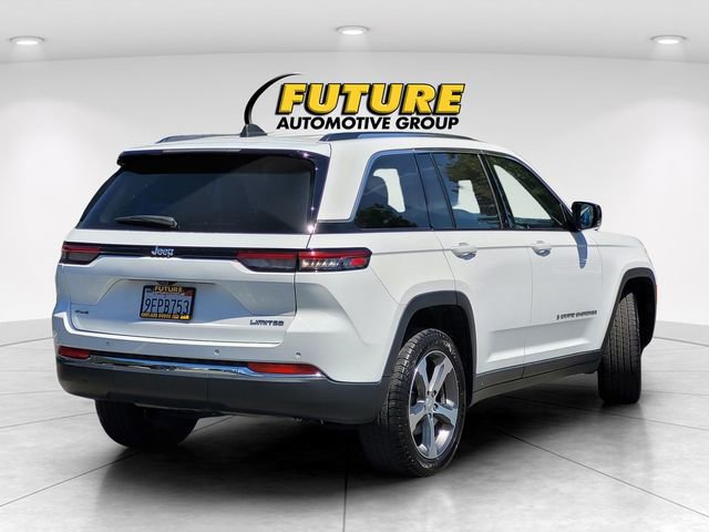 Used 2023 Jeep Grand Cherokee Limited AWD/4WD image 7
