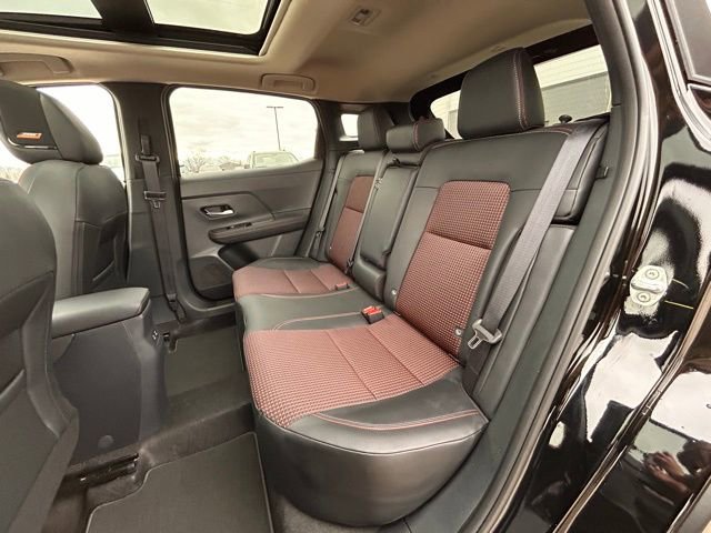 New 2025 Nissan Kicks SR w/ SR Premium Package AWD/4WD image 39