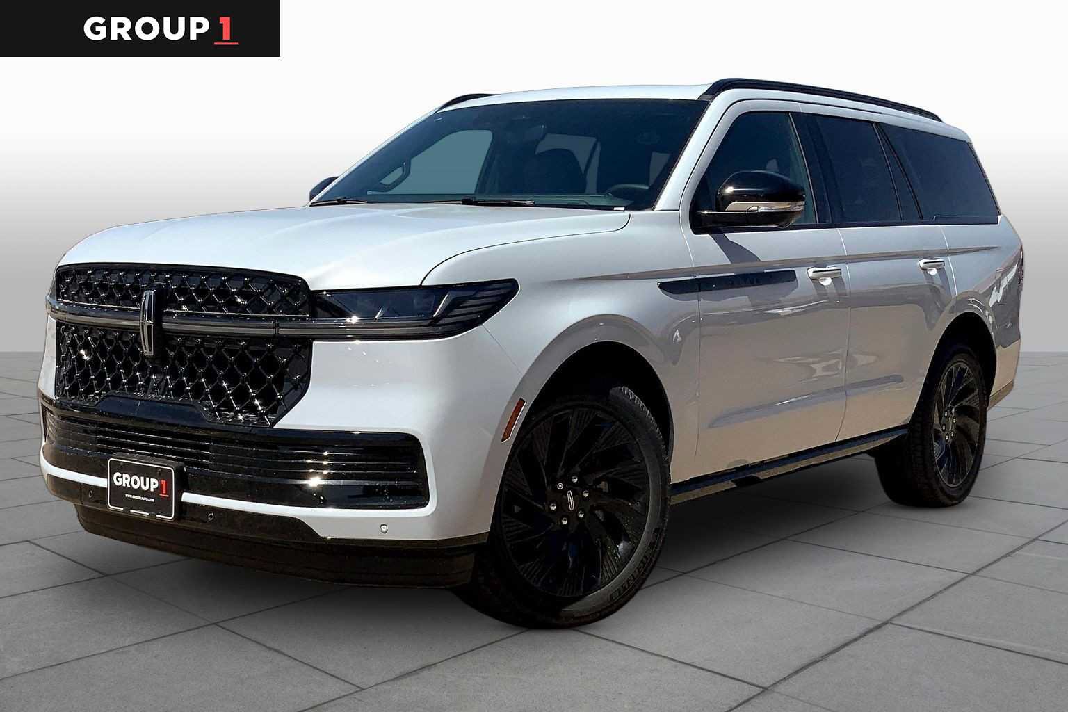 New 2026 Lincoln Navigator Reserve w/ Jet Appearance Package AWD/4WD image 1