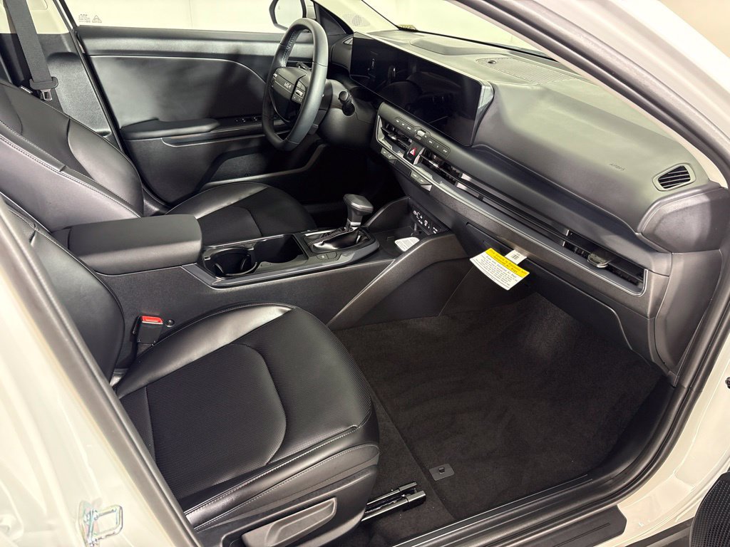 New 2026 Kia K4 EX FWD image 18