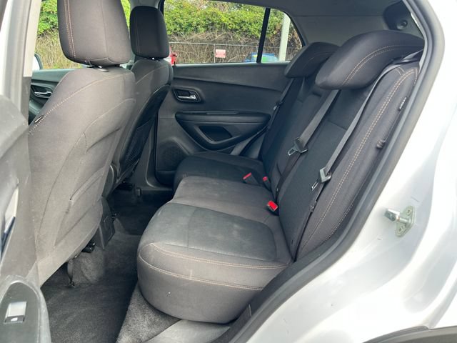 Used 2020 Chevrolet Trax LS w/ Tint and Cruise Package FWD image 14