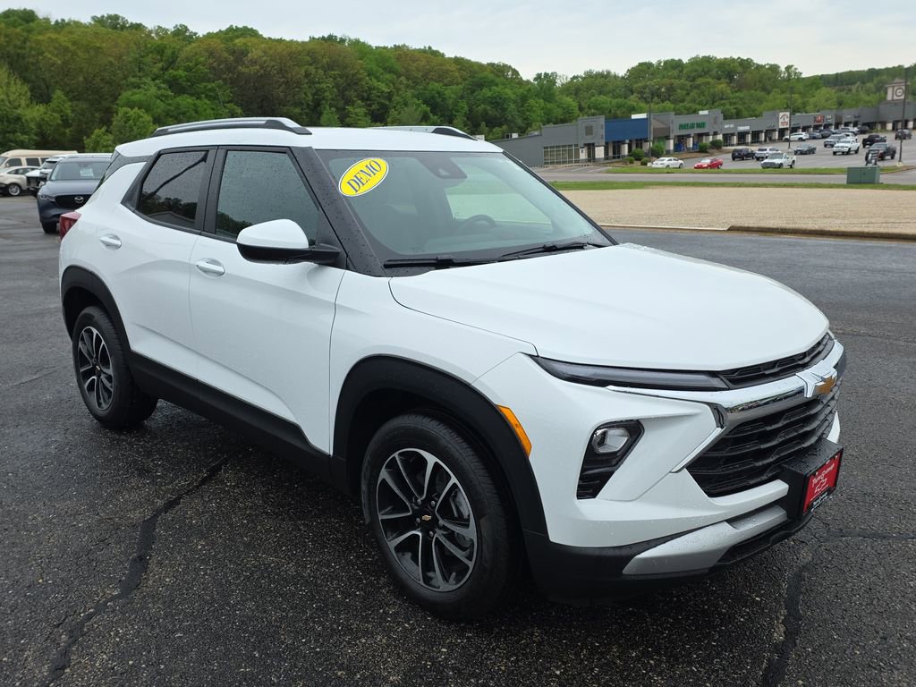 New 2026 Chevrolet TrailBlazer LT w/ Convenience Package FWD image 2
