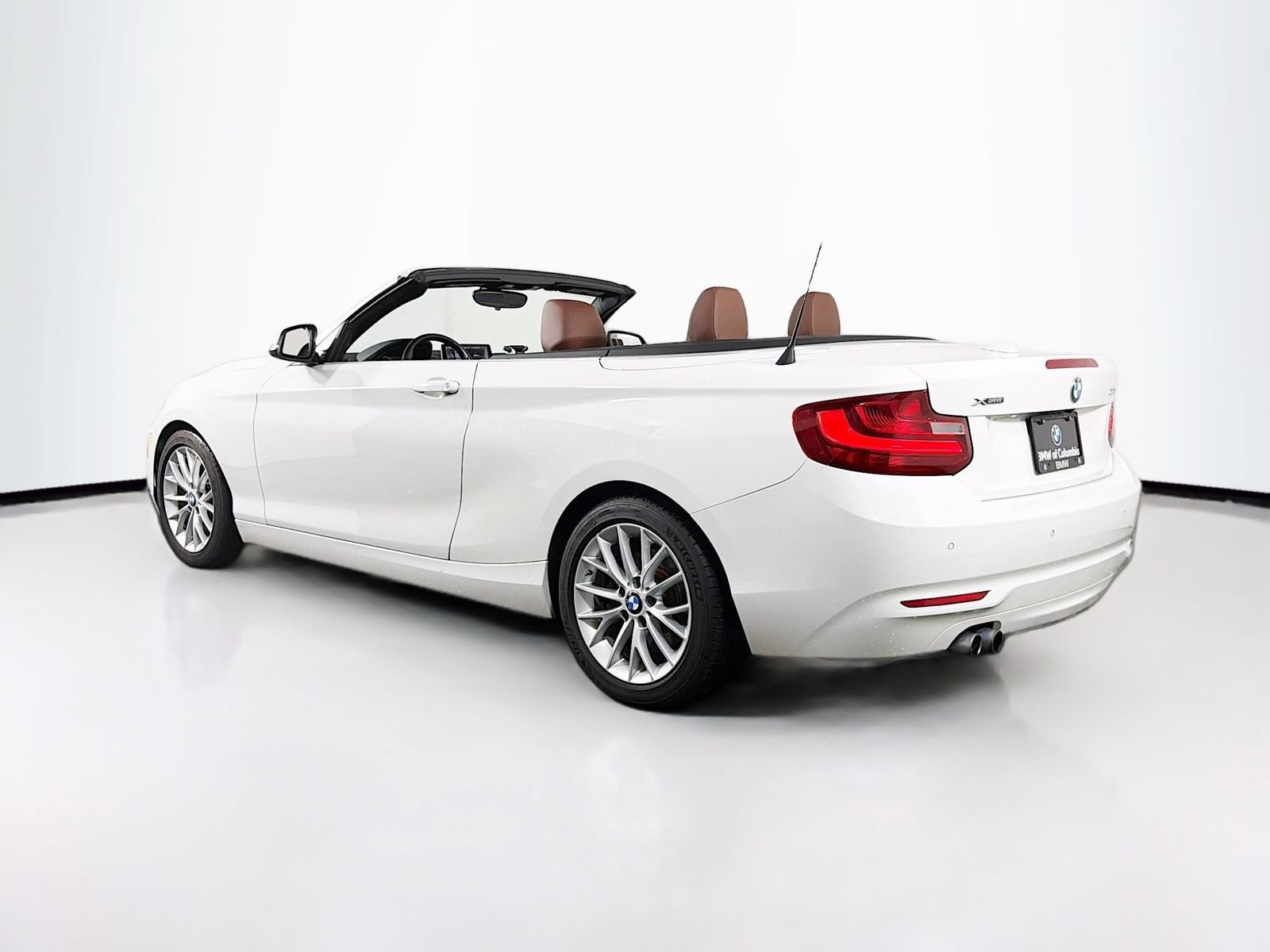 Used 2015 BMW 228i xDrive Convertible AWD/4WD image 9