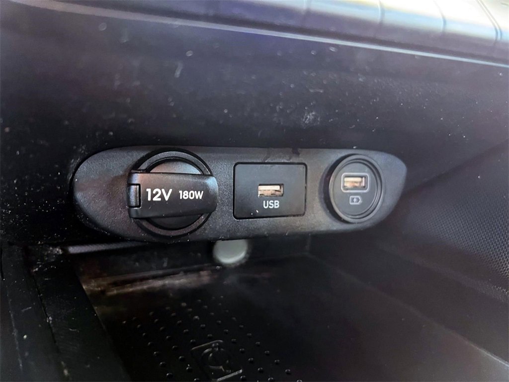 Certified 2023 Hyundai Elantra SEL w/ Convenience Package image 18