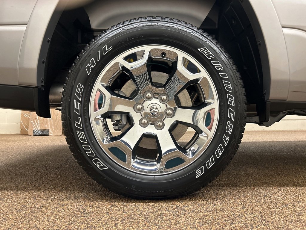 New 2026 RAM 1500 4x4 Crew Cab image 31