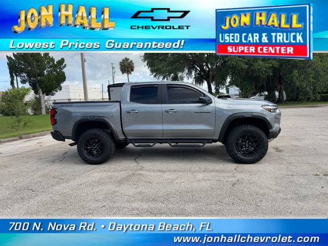 Used 2025 Chevrolet Colorado ZR2 w/ Midnight Edition AWD/4WD image 16