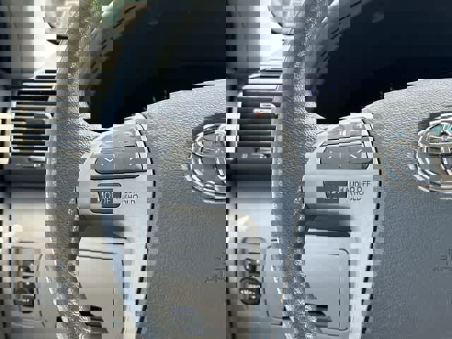 Used 2011 Toyota Camry LE image 8