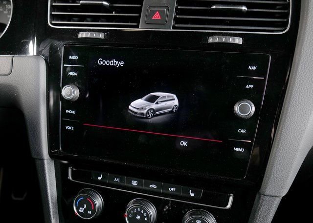 Used 2021 Volkswagen GTI SE image 15