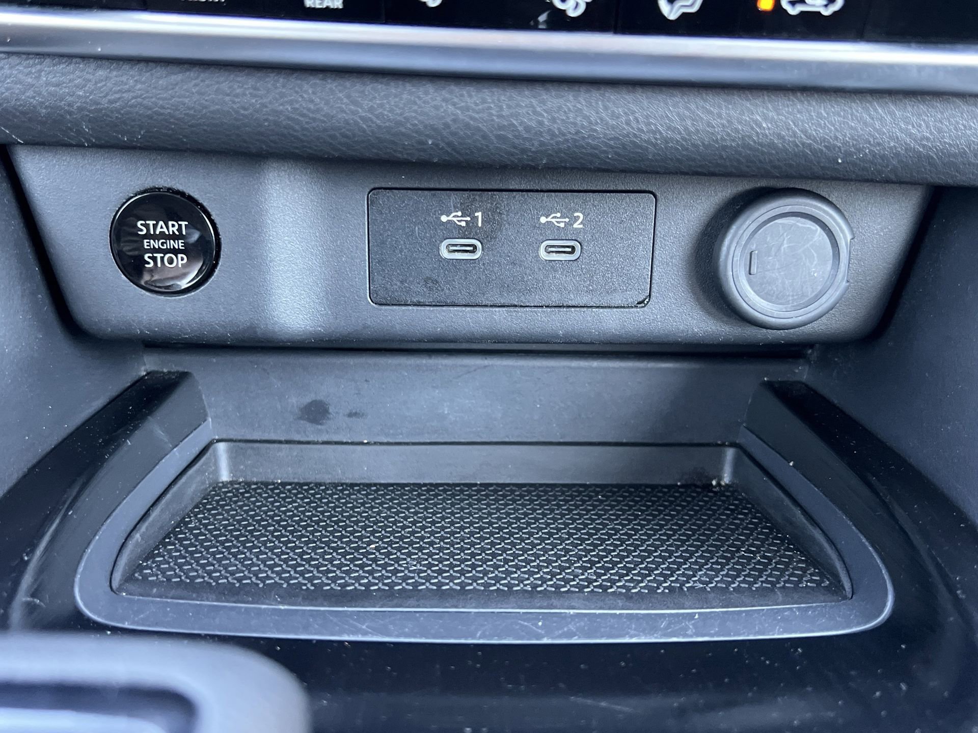 Used 2024 Nissan Rogue SV AWD/4WD image 6