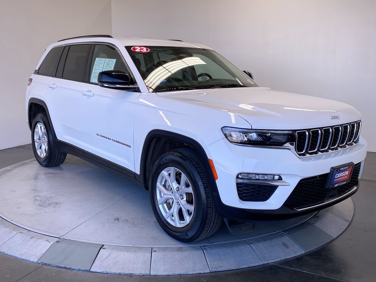 Used 2023 Jeep Grand Cherokee Limited RWD image 7