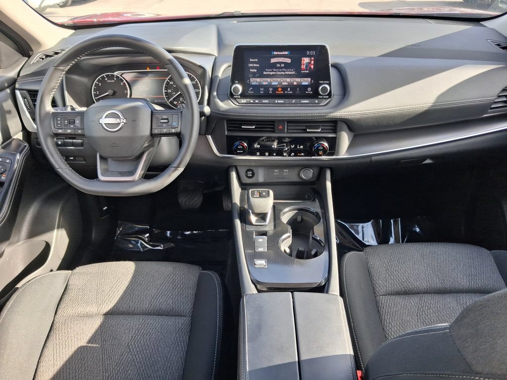 Used 2026 Nissan Rogue SV FWD image 19