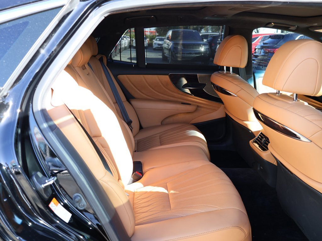 Used 2023 Lexus LS 500 w/ Luxury Package image 42