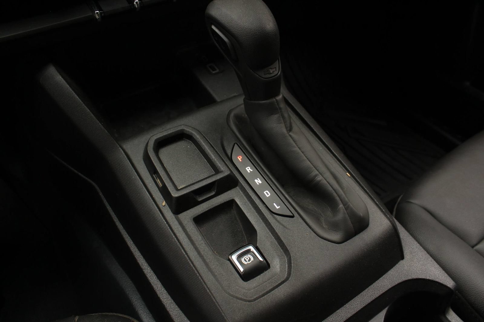 Used 2023 Chevrolet Colorado W/T w/ Safety Package RWD image 30