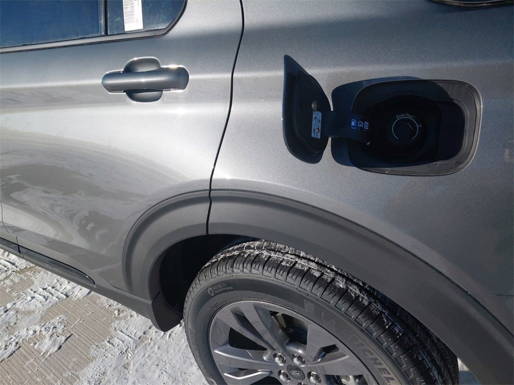 New 2026 Ford Explorer Active image 28