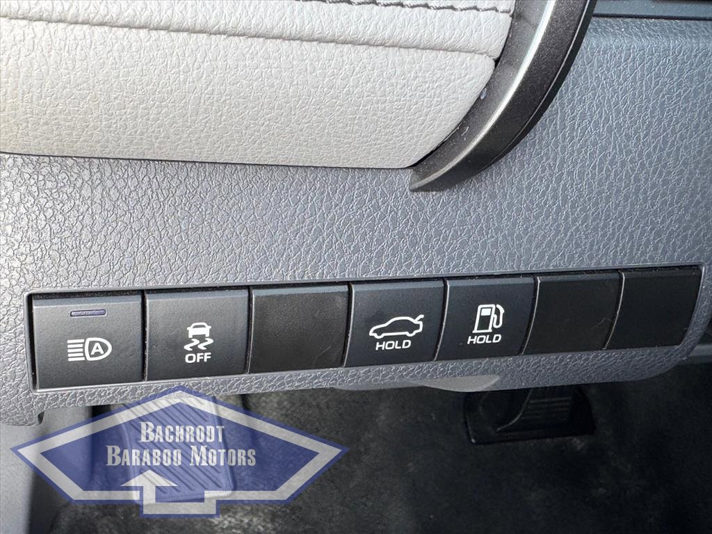 Used 2024 Toyota Camry SE image 22