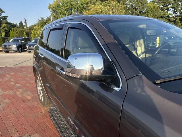 Used 2019 Jeep Grand Cherokee Overland AWD/4WD image 18