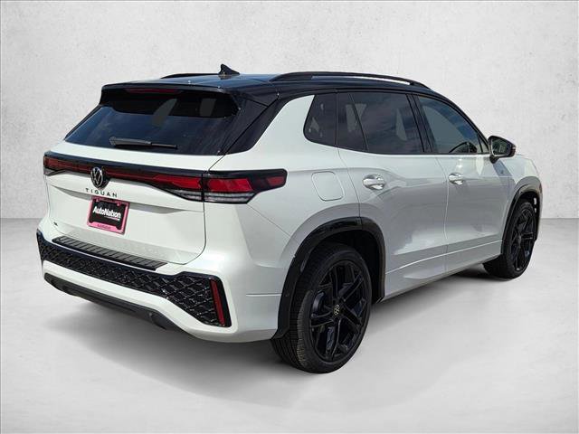 New 2026 Volkswagen Tiguan SE R-Line video 2