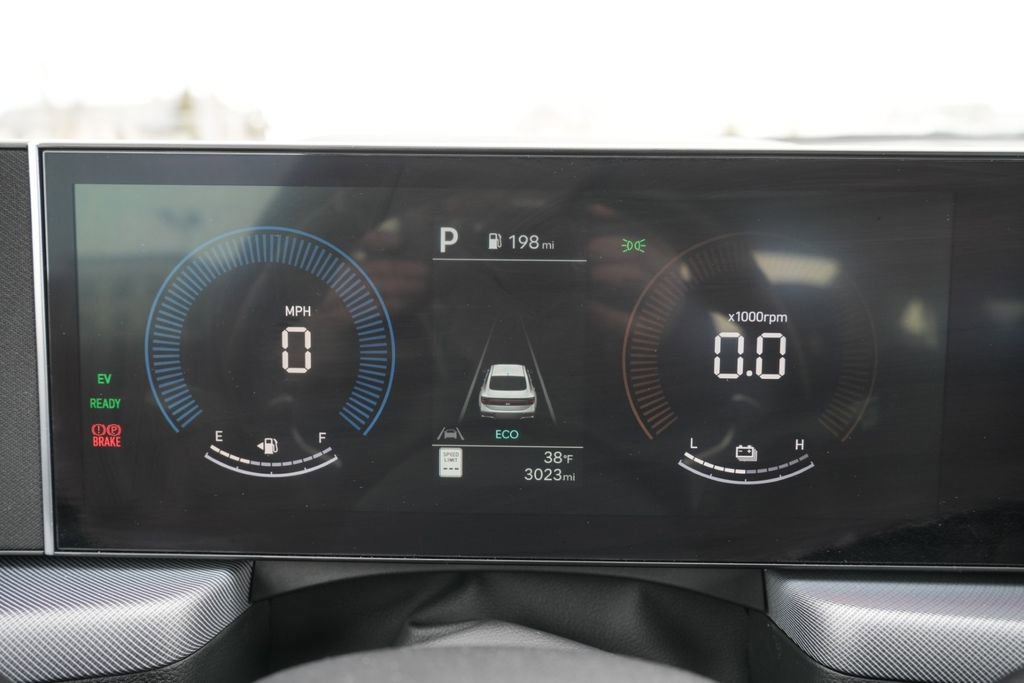 Certified 2025 Hyundai Sonata SEL image 29