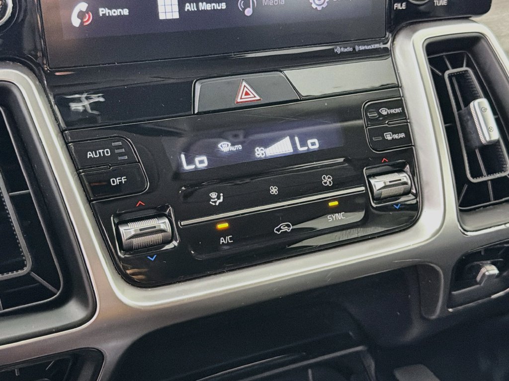 Used 2021 Kia Sorento EX AWD/4WD image 19