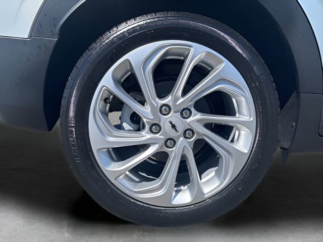 Used 2022 Chevrolet Bolt EUV LT w/ Comfort Package FWD image 35