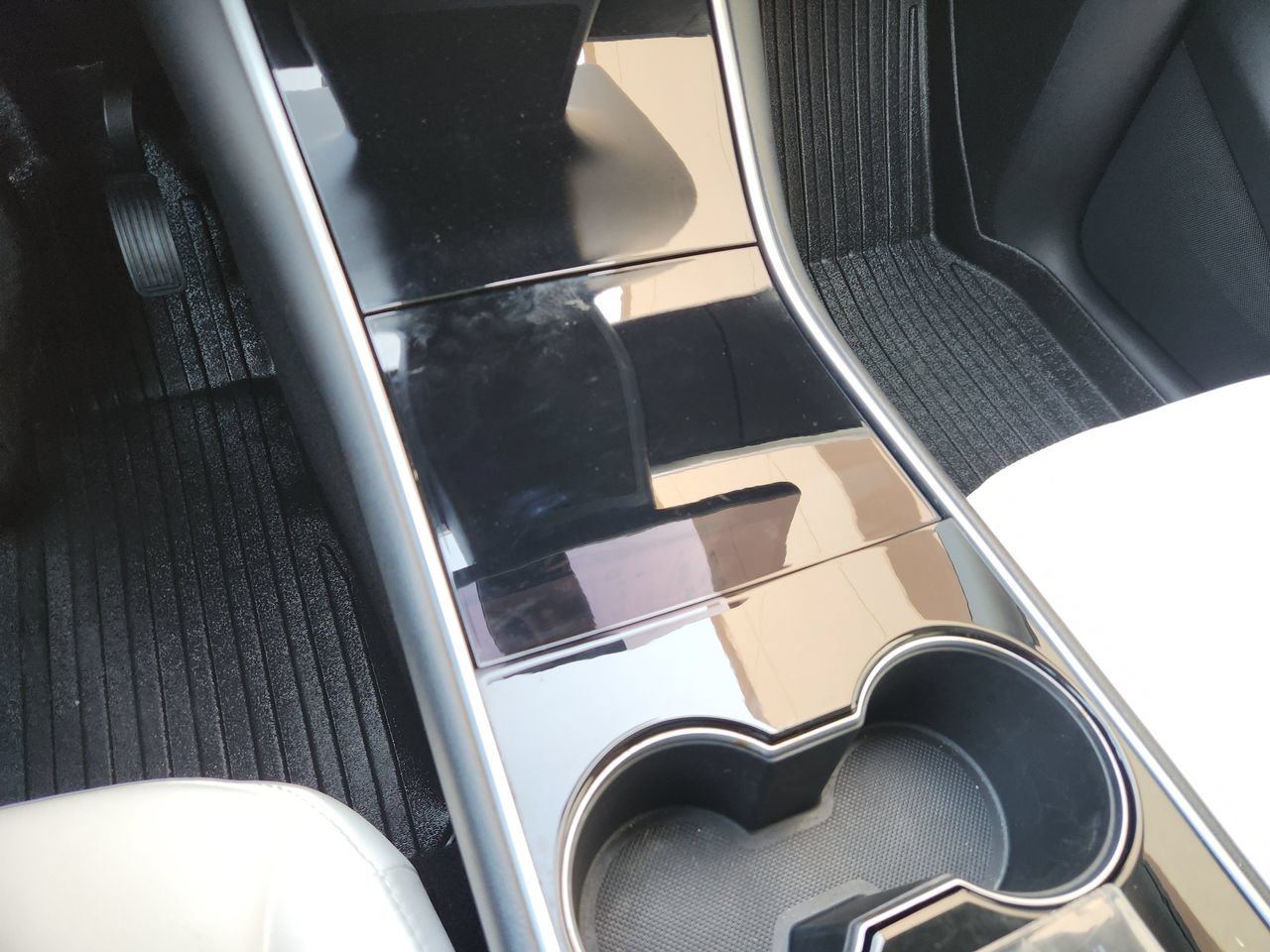 Used 2020 Tesla Model Y Long Range AWD/4WD image 18