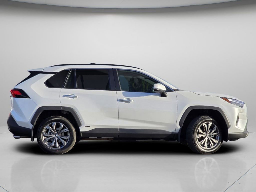 Used 2025 Toyota RAV4 Limited w/ Advanced Technology Package image 23