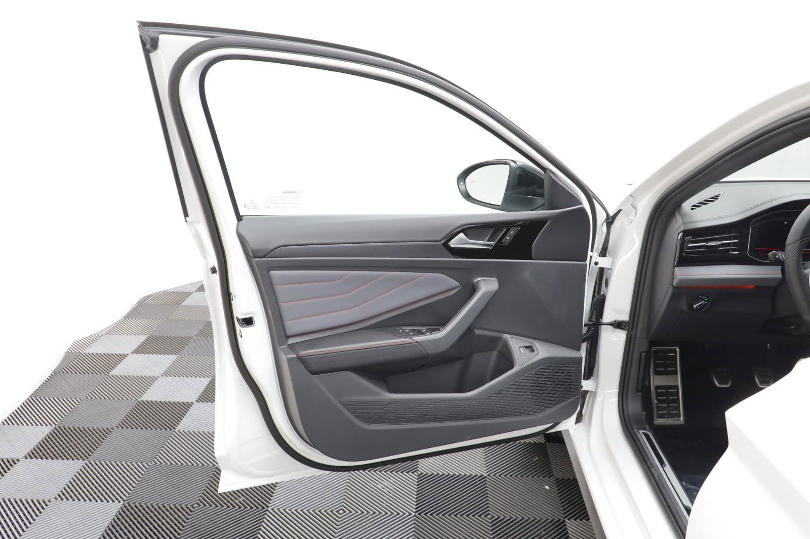 New 2026 Volkswagen Jetta GLI Autobahn image 5