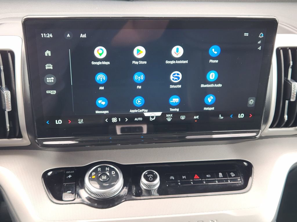 Used 2025 Ford Expedition Active AWD/4WD image 16