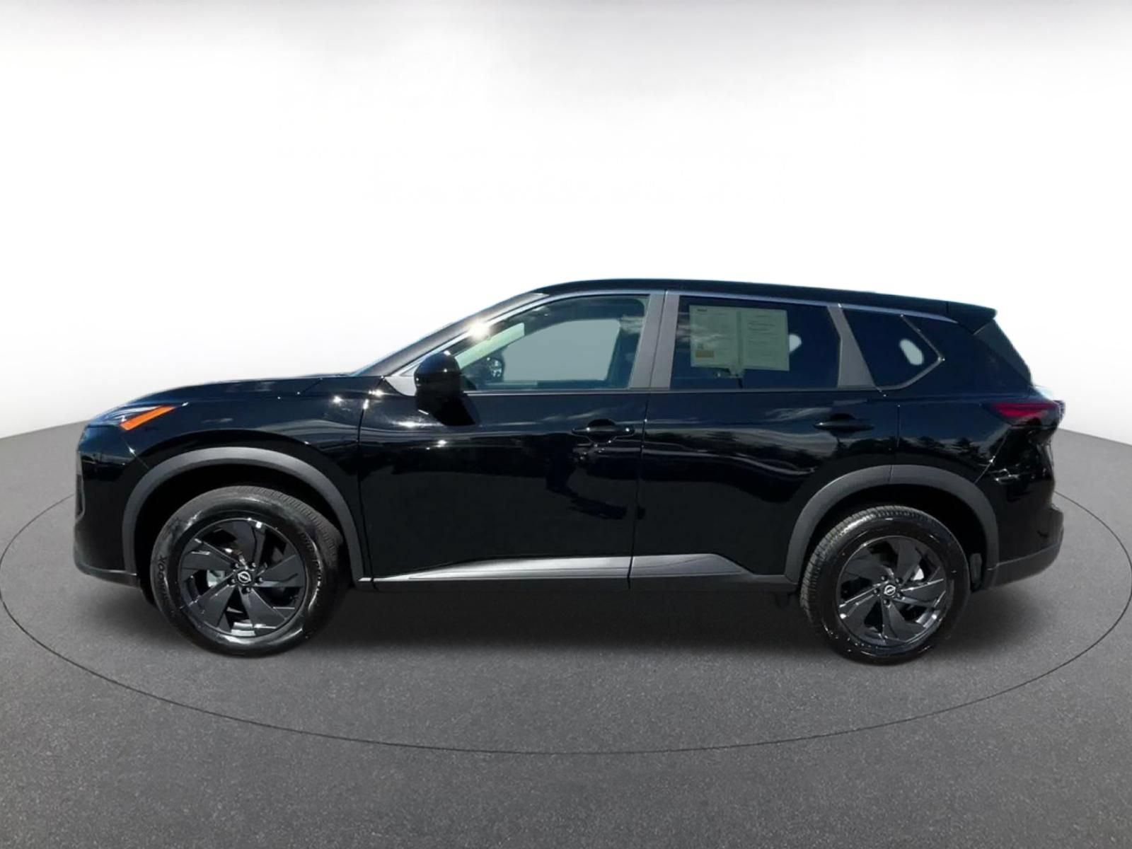 Used 2026 Nissan Rogue SV AWD/4WD image 7