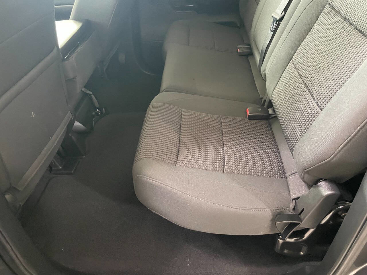 Used 2012 Nissan Titan SV image 20