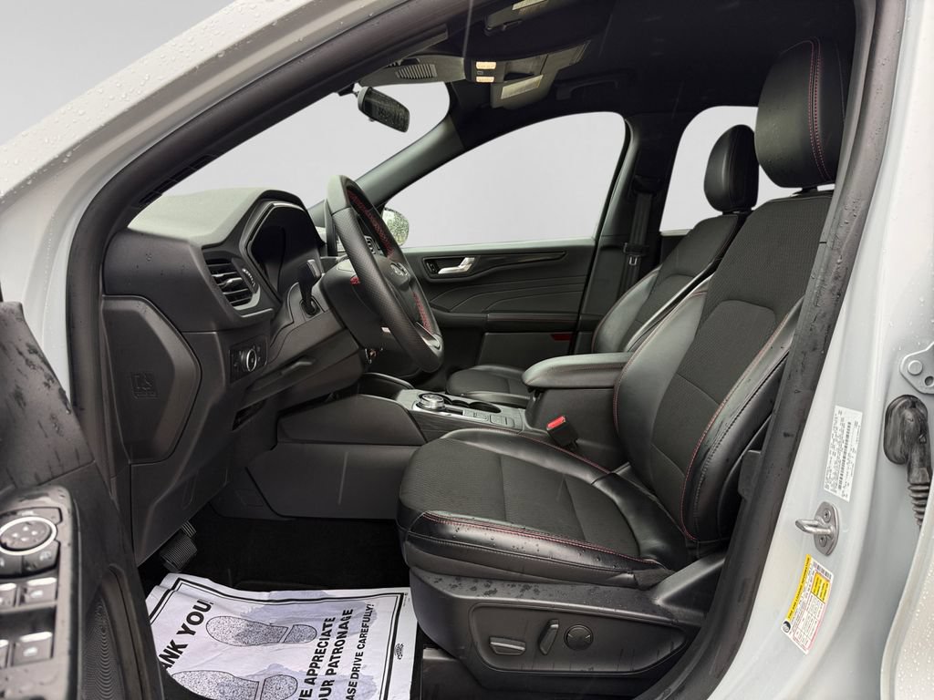 Used 2025 Ford Escape ST-Line Select AWD/4WD image 20