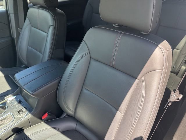 Used 2023 Chevrolet Traverse RS w/ LPO, Floor Liner Package AWD/4WD image 20