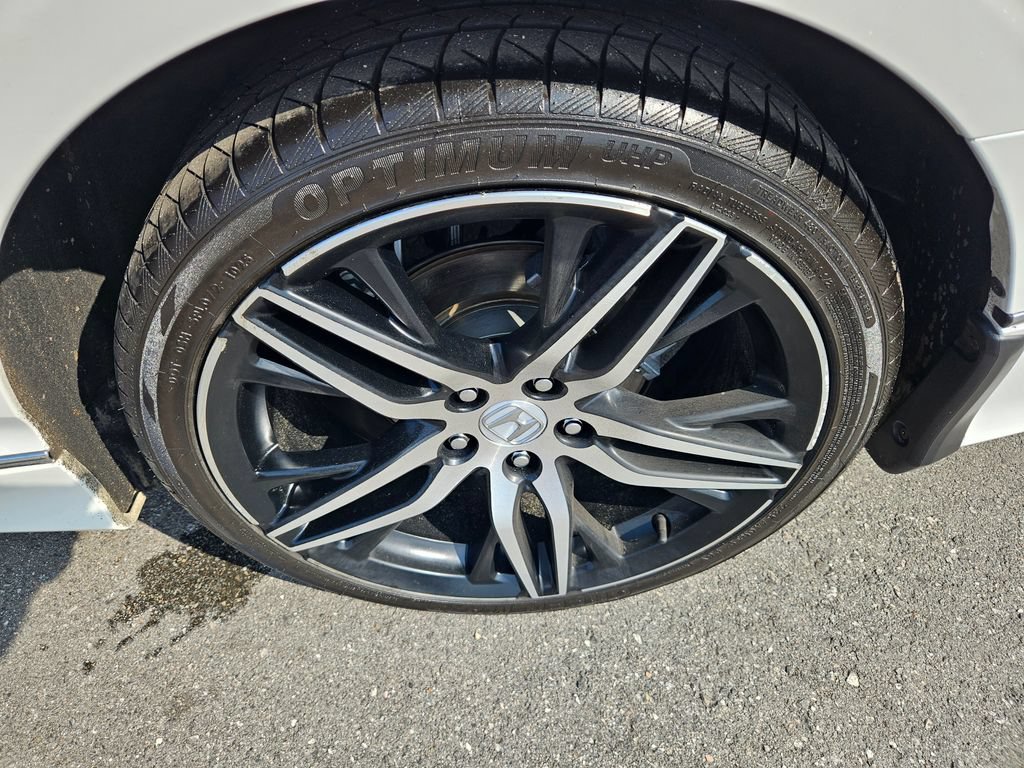 Used 2022 Honda Accord Touring image 9
