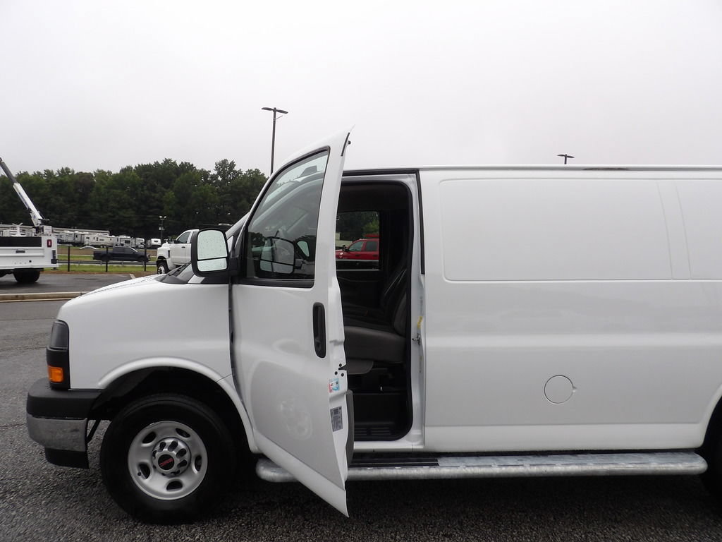 Used 2025 GMC Savana 2500 w/ Driver Convenience Package RWD image 13