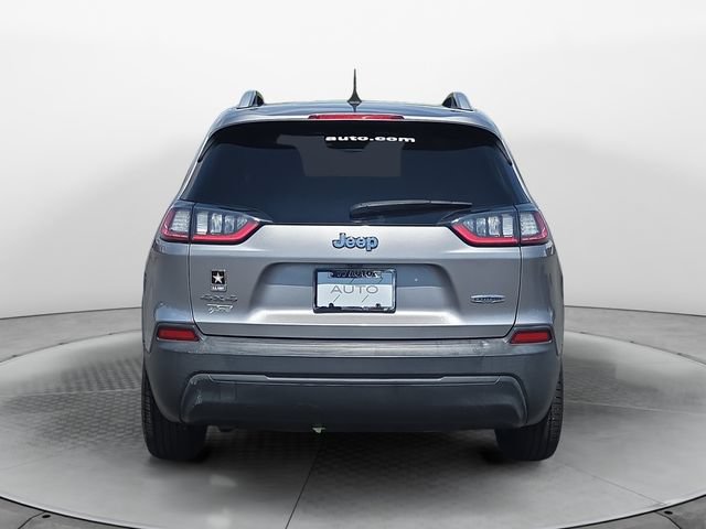 Used 2019 Jeep Cherokee Latitude w/ Cold Weather Group AWD/4WD image 4