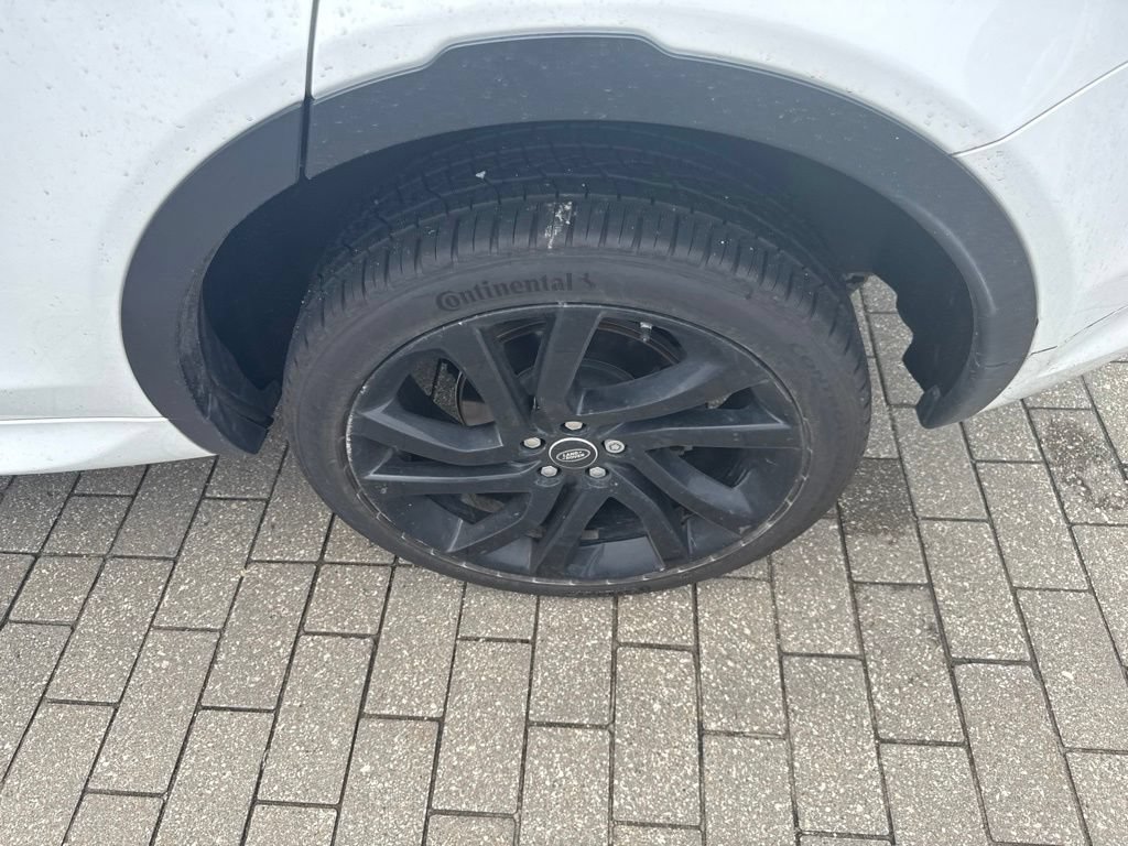 Used 2018 Land Rover Discovery Sport HSE AWD/4WD image 10