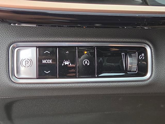 New 2025 Buick Envision Sport Touring image 18