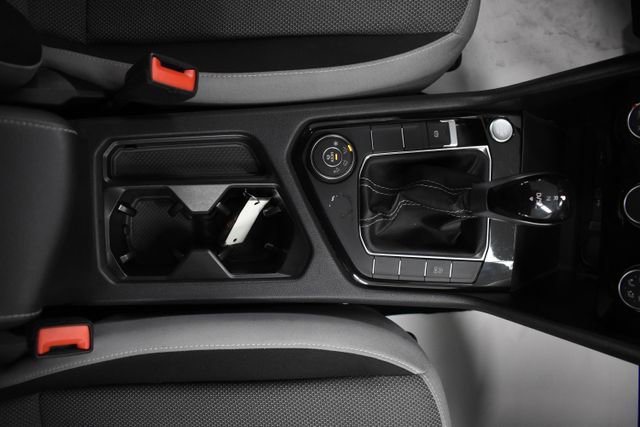 Used 2024 Volkswagen Taos S image 30