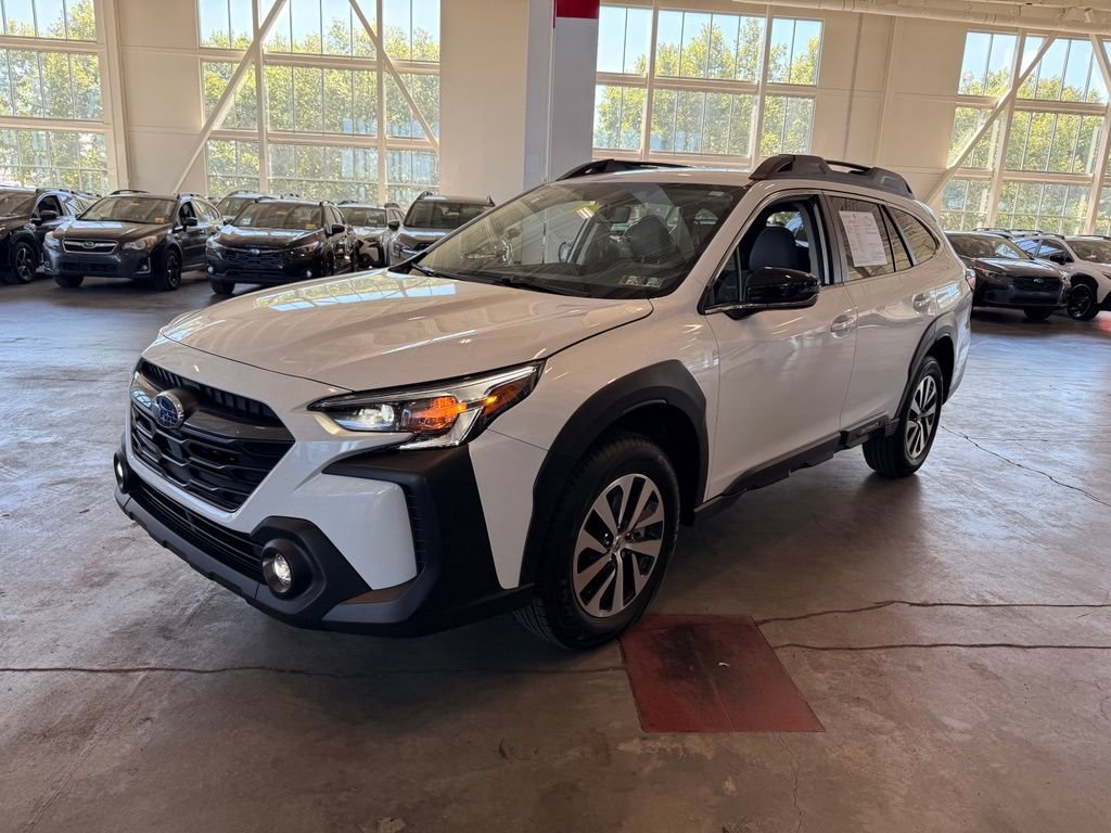 Certified 2025 Subaru Outback Premium AWD/4WD image 7