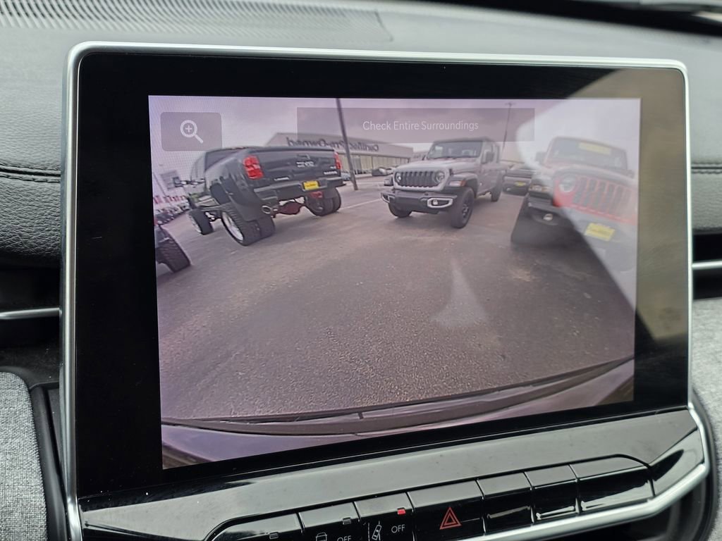 Used 2024 Jeep Compass Sport image 23