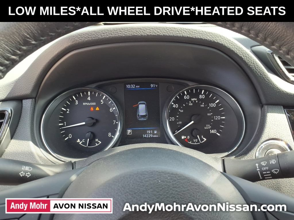 Used 2018 Nissan Rogue SV AWD/4WD image 19