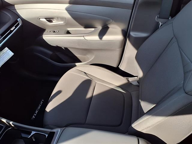 New 2025 Hyundai Tucson SE image 15