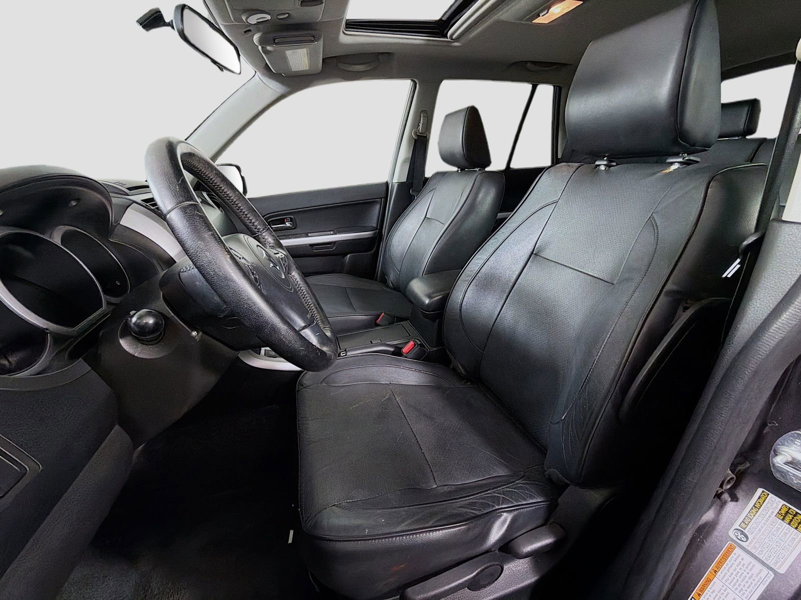 Used 2012 Suzuki Grand Vitara Limited image 12