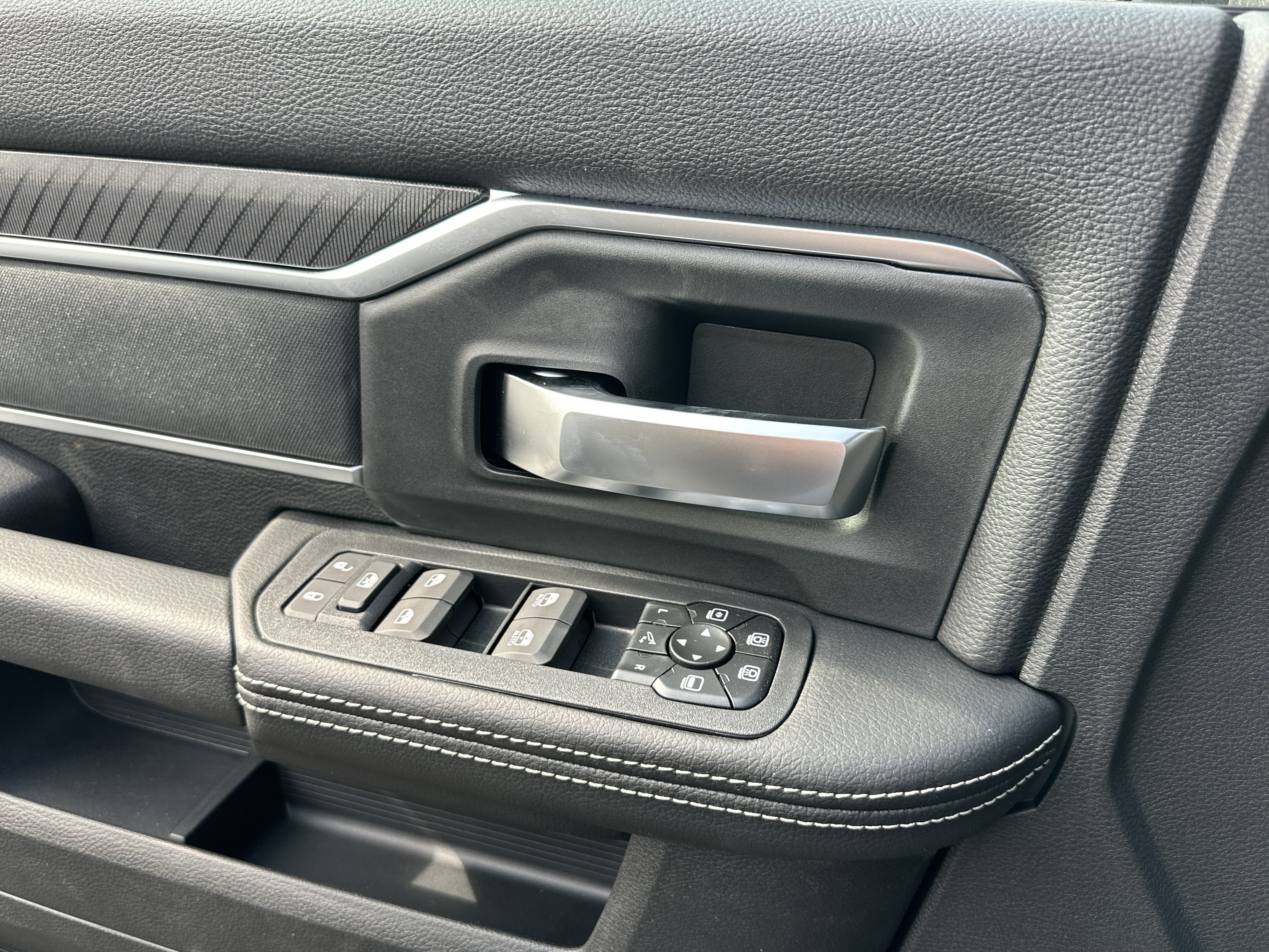New 2027 RAM 2500 Big Horn AWD/4WD image 15