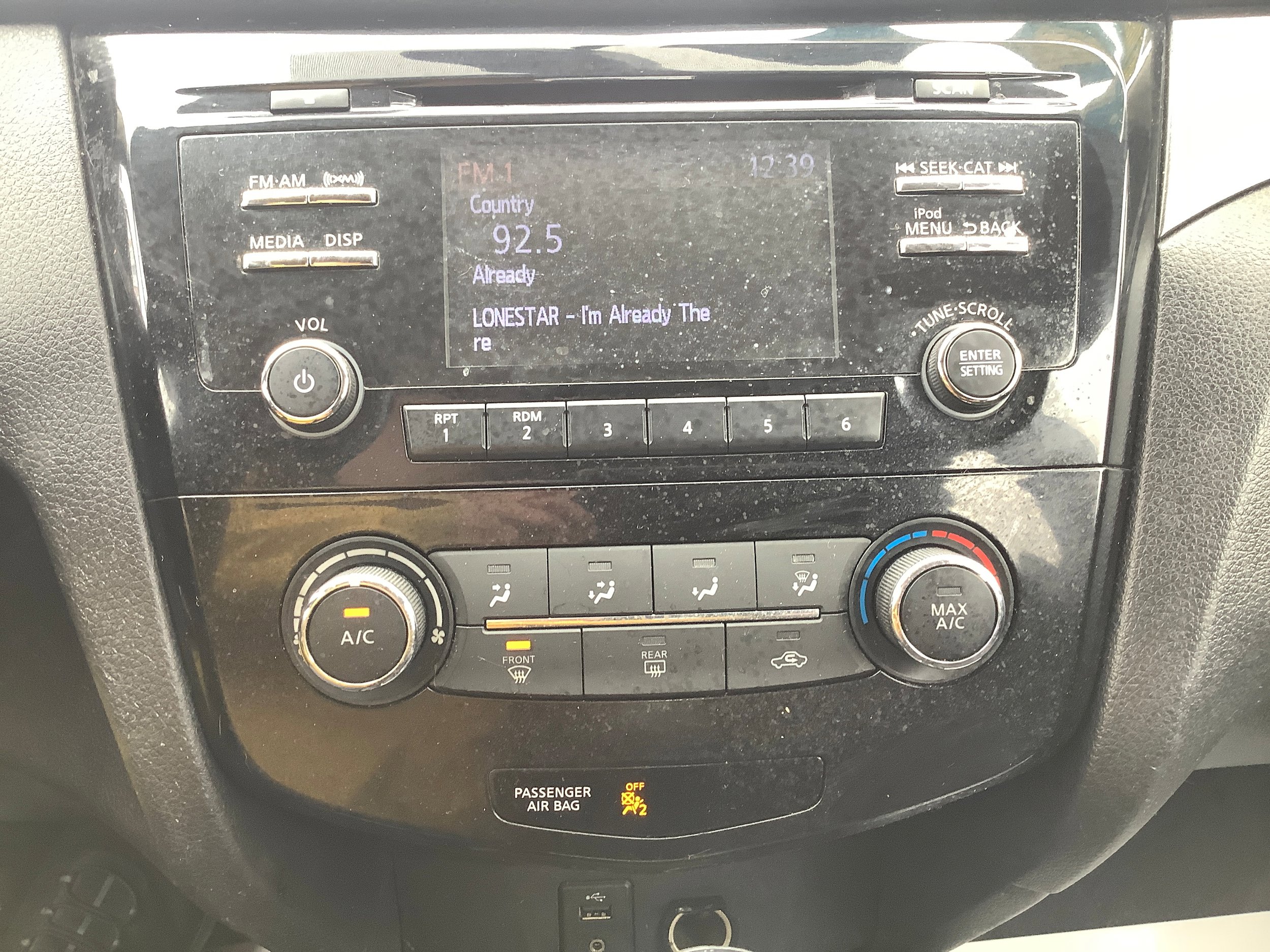 Used 2018 Nissan Rogue Sport S AWD/4WD image 19