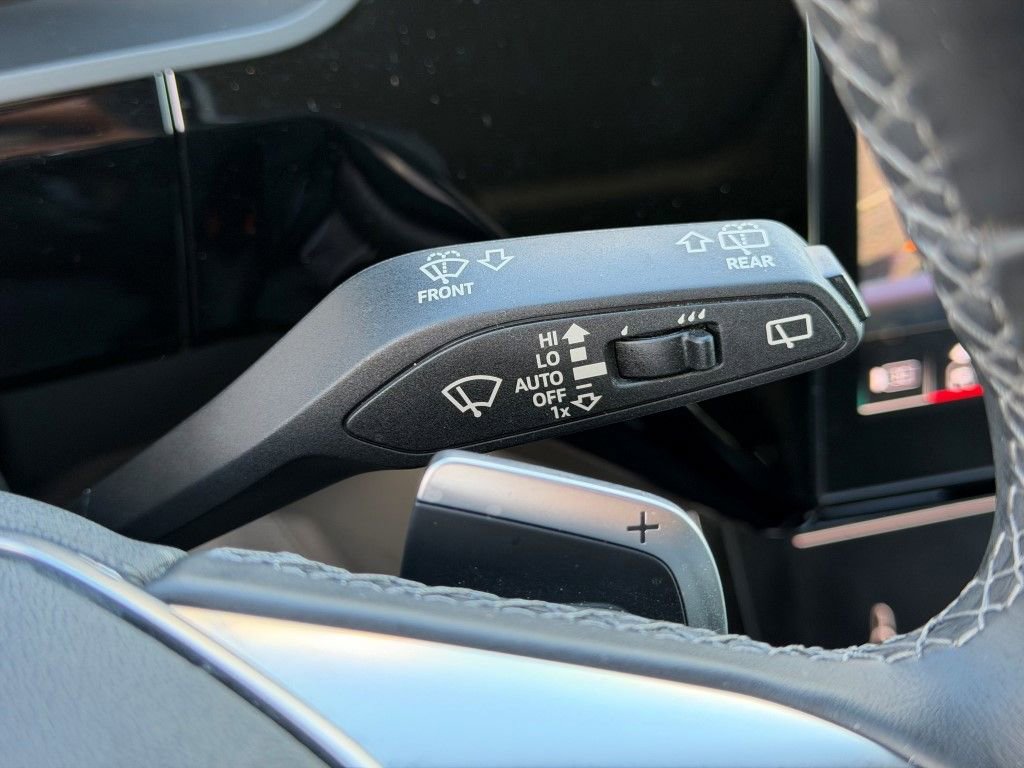 Certified 2022 Audi e-tron Premium w/ Convenience Plus Package image 35