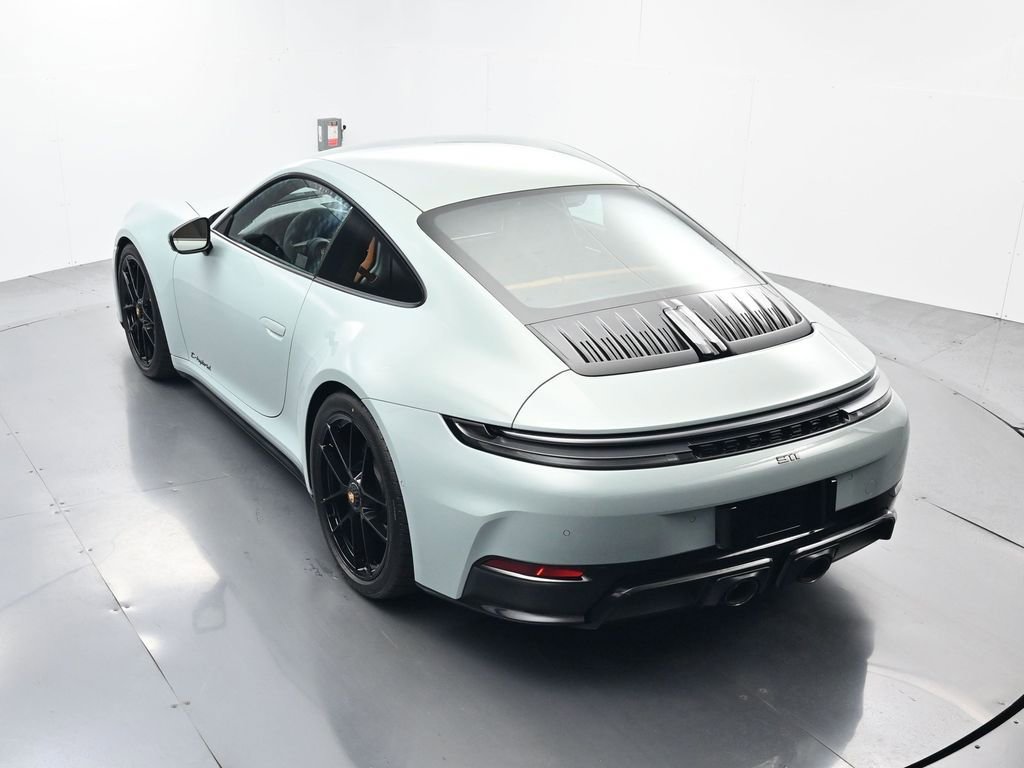 Certified 2026 Porsche 911 Carrera GTS RWD image 37