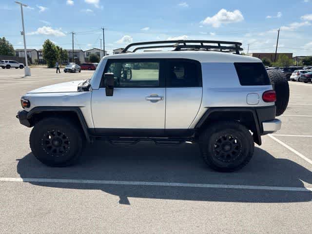 Used 2007 Toyota FJ Cruiser 4WD w/ Upgrade Pkg 1 video 2